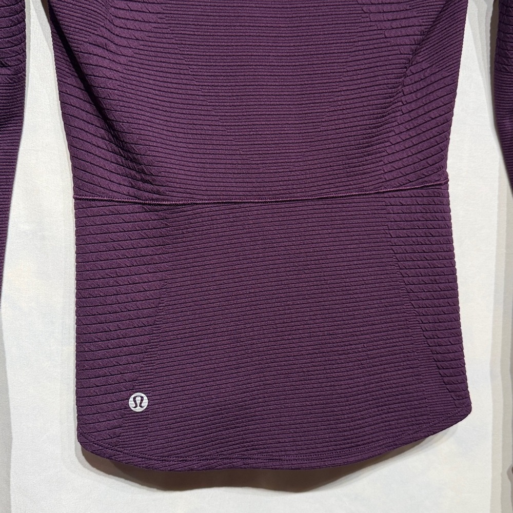 Lululemon Ventscape Hooded Balaclava Long Sleeve Dramatic Magenta Size 2 - Picture 11 of 11